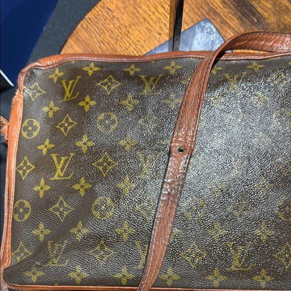 Louis Vuitton Brown Monogram Messenger Bag - Picture 11 of 14